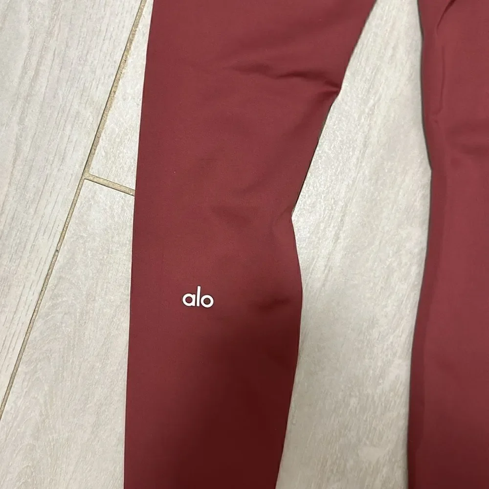 Alo yoga airlift new XS pink/red legging